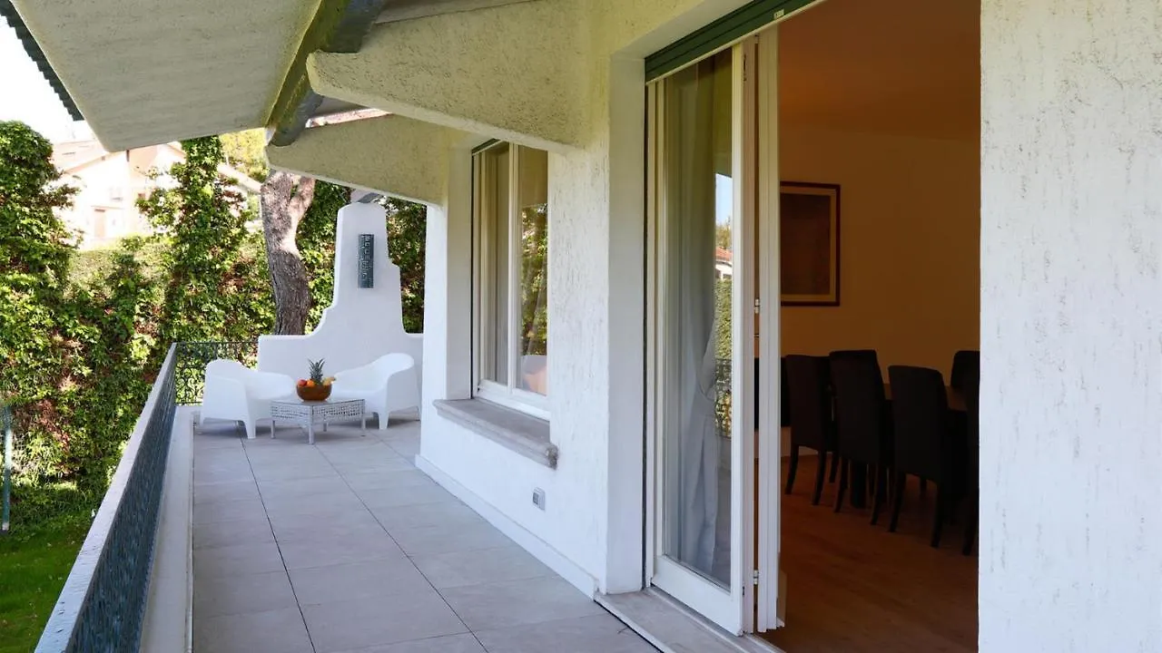 Villa Sarah 102 Emma Villas Riccione